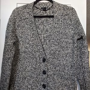 Oversize cardigan with pockets